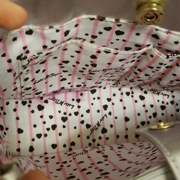 Betsey Johnson large purse. - Picture 3 of 5